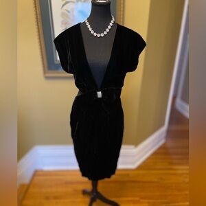 70’s Bond Girl femme fatale dress